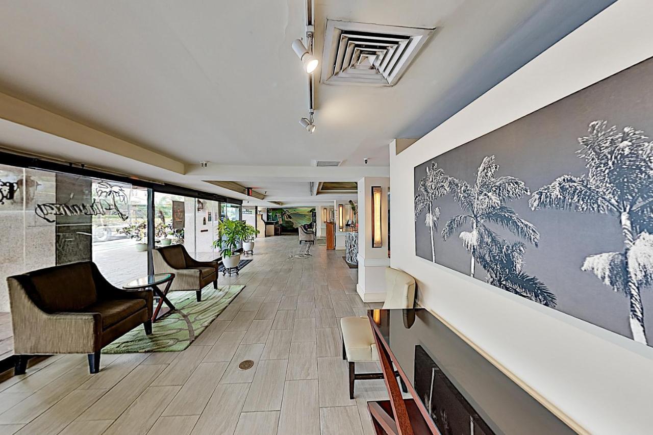 Apartamento Aqua Palms Waikiki Ocean View Lanai Parking Included Honolulu Exterior foto