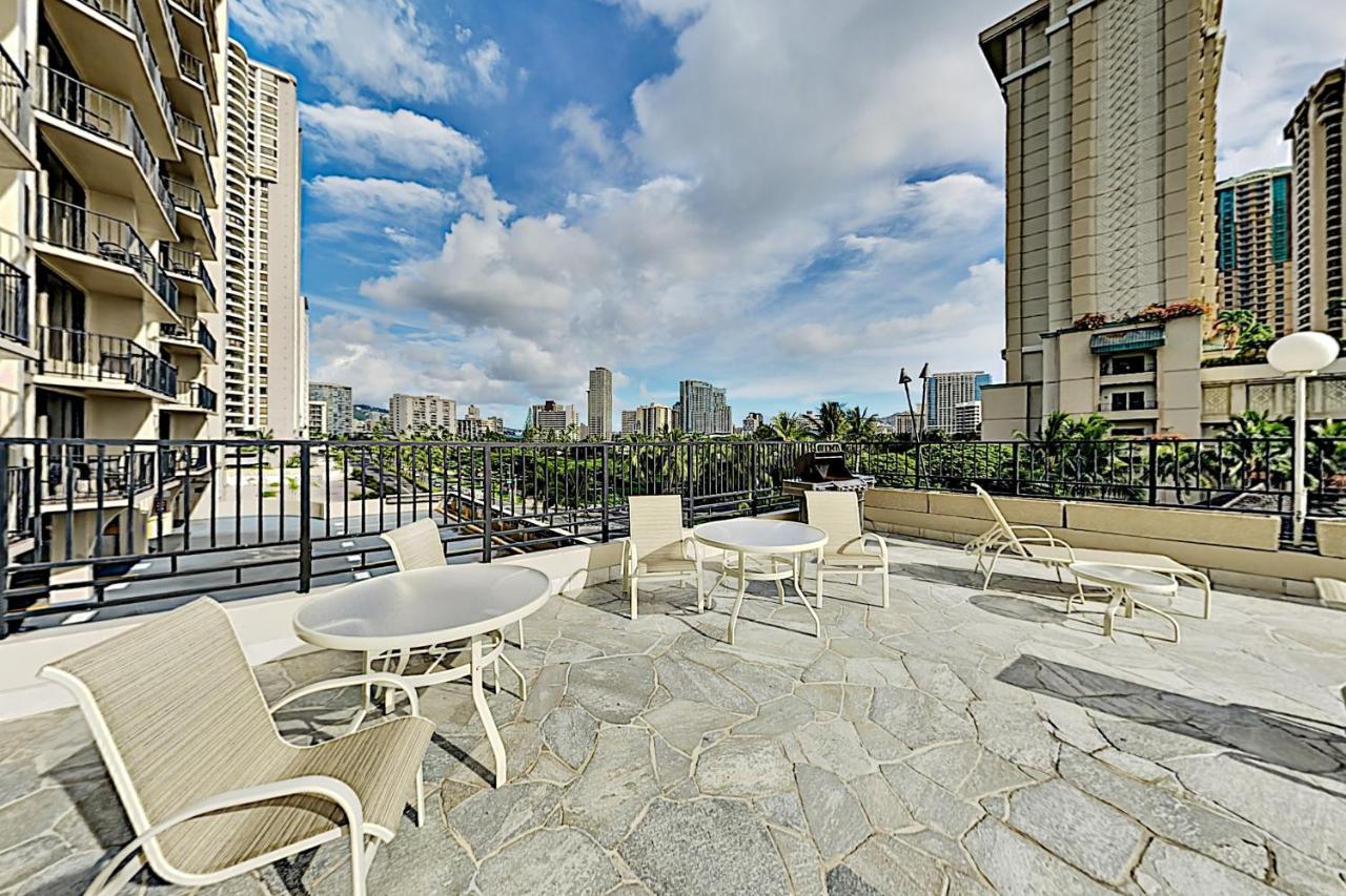 Apartamento Aqua Palms Waikiki Ocean View Lanai Parking Included Honolulu Exterior foto